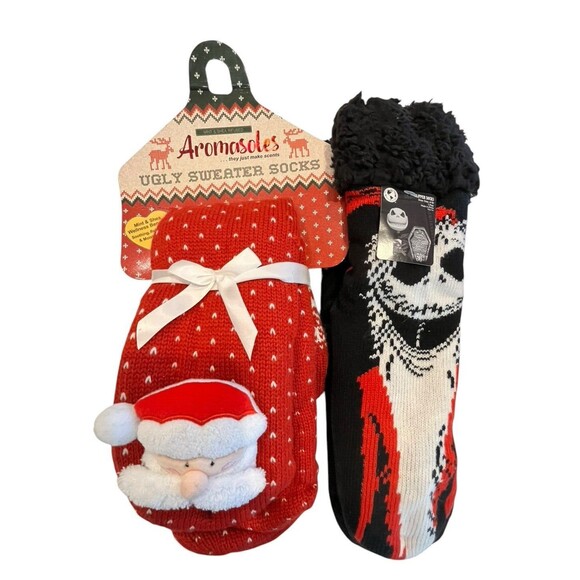 Christmas Socks Thick Armomasoles Santa and Nightmare before Christmas 2 pr - Picture 1 of 9